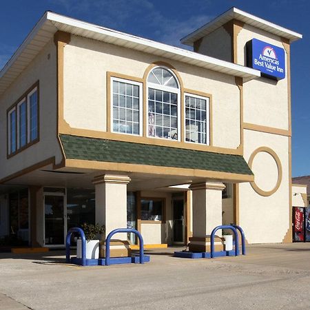 Americas Best Value Inn Macomb Exterior foto
