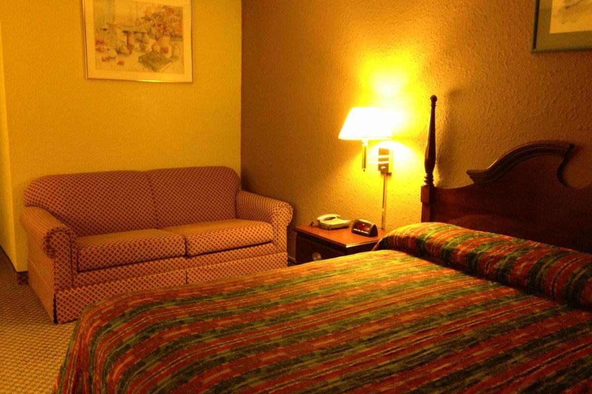 Americas Best Value Inn Macomb Exterior foto