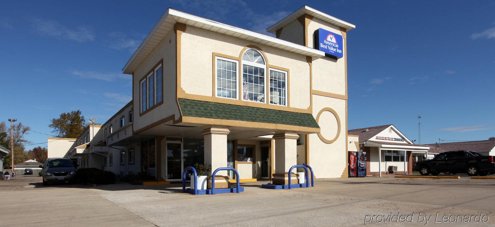 Americas Best Value Inn Macomb Exterior foto