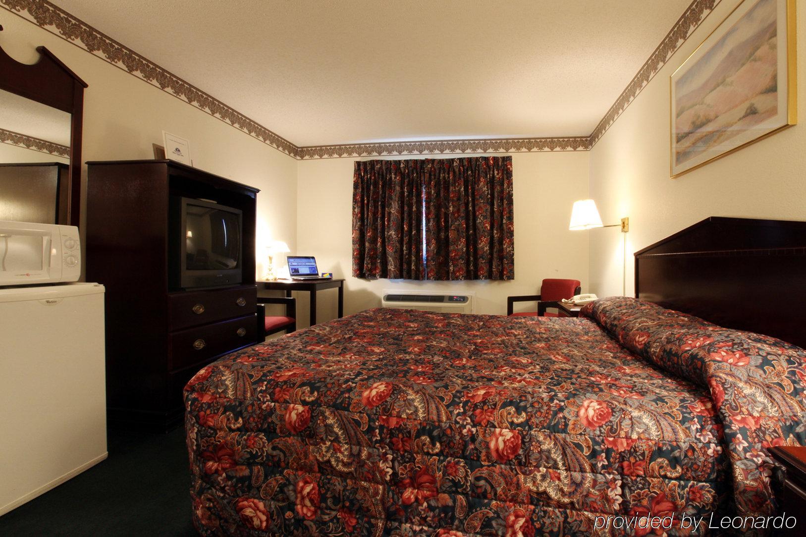 Americas Best Value Inn Macomb Quarto foto