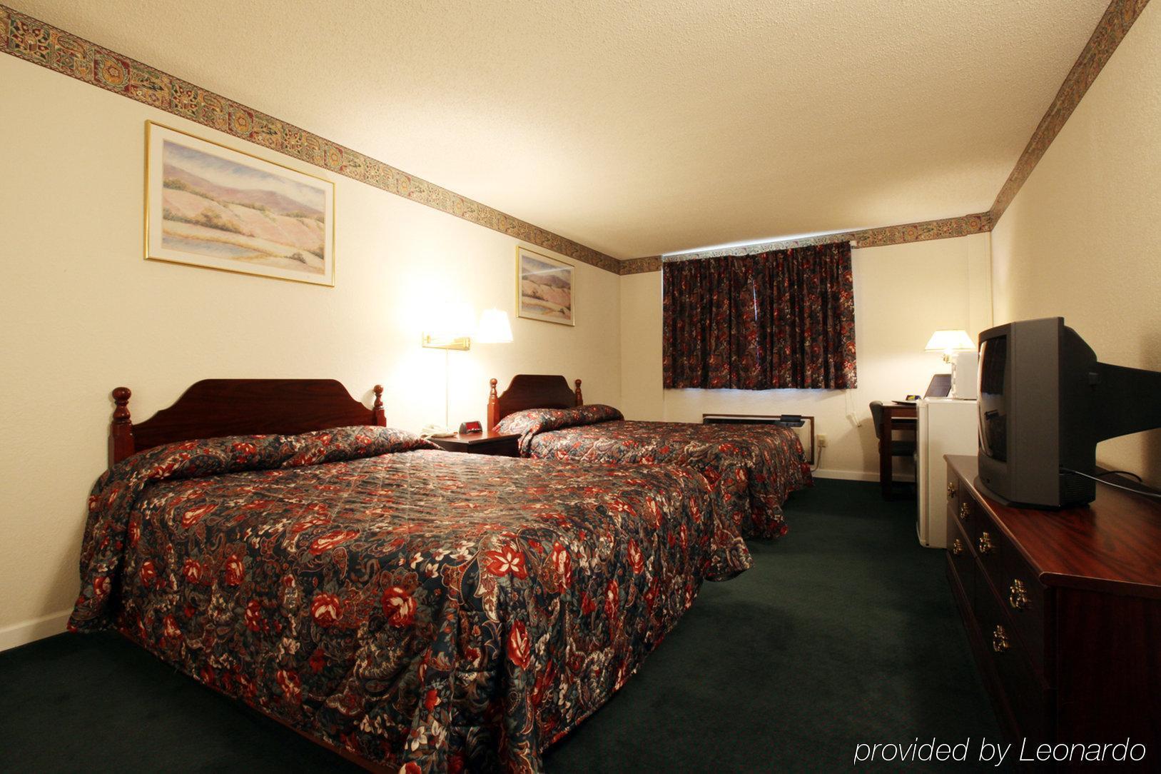 Americas Best Value Inn Macomb Exterior foto