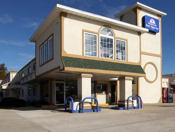 Americas Best Value Inn Macomb Exterior foto